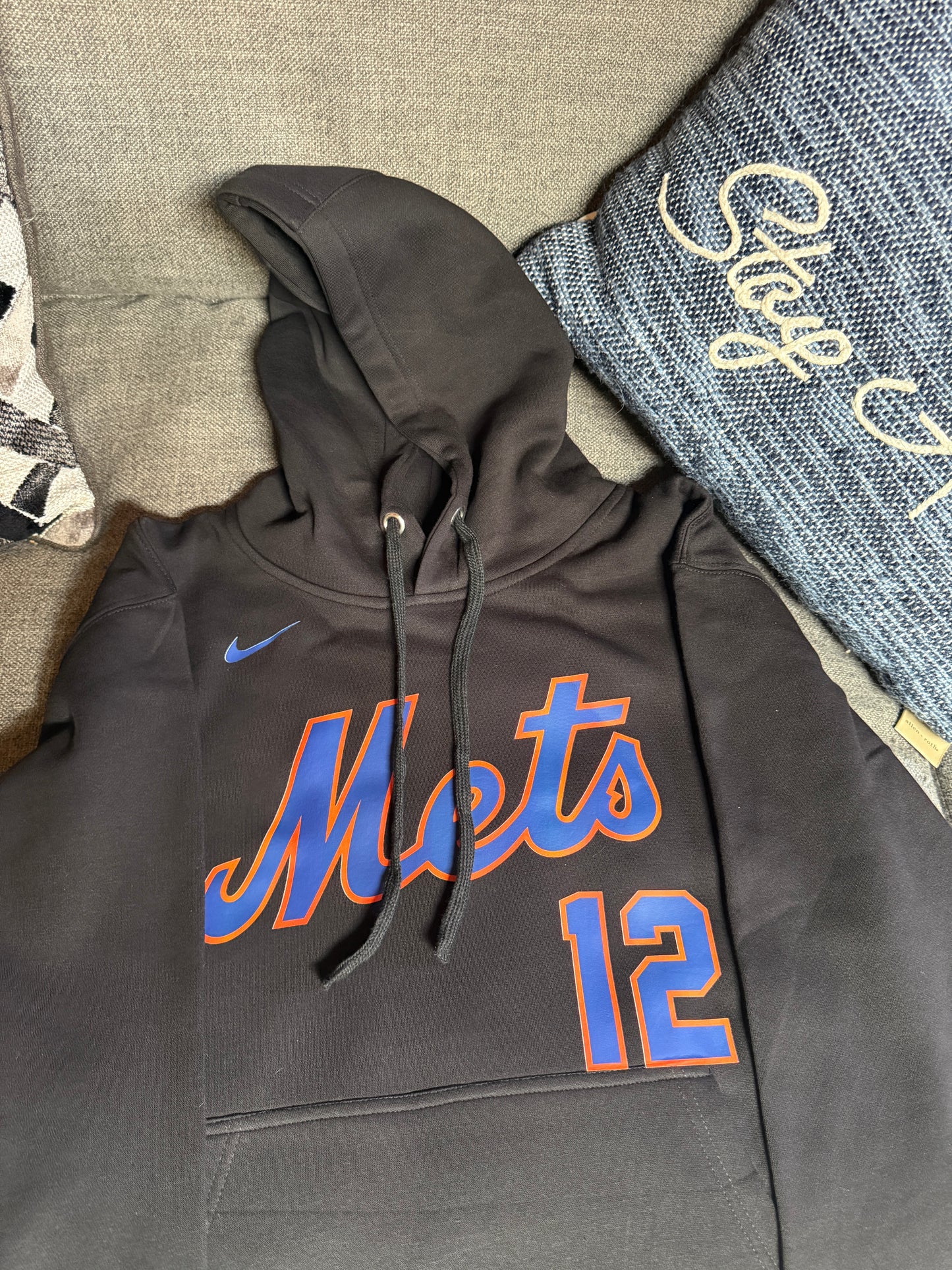Mets customize hoodies