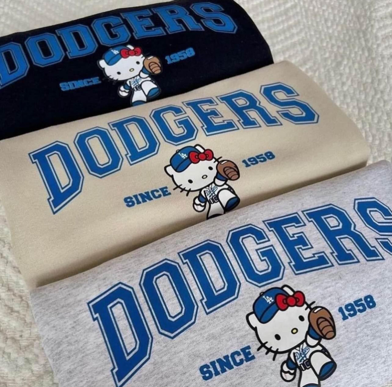 Hello kitty dodgers tshirt